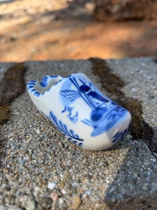 KW Delfts Blue Porcelain Shoe Ashtray JOA, Hand Painted, Windmill & Floral