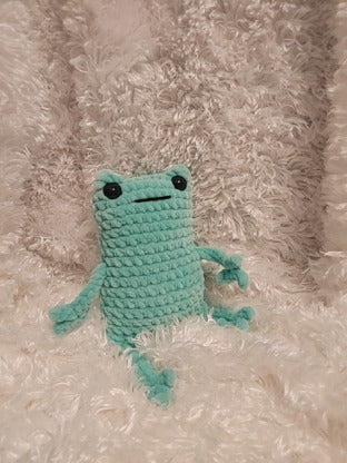 Frog: Crocheted L medium green, super soft yarn