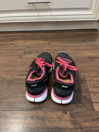 Women's Size 10 Nike Shoes Blk/Hot Pink RCD|117410