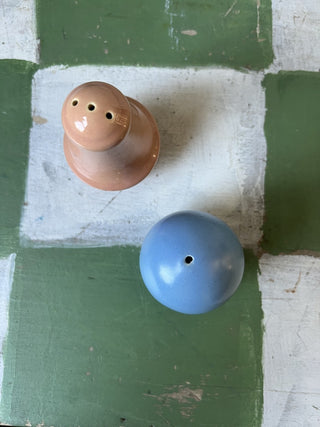 VTG Pink & Blue Salt/Pepper Shaker set F&M|91766