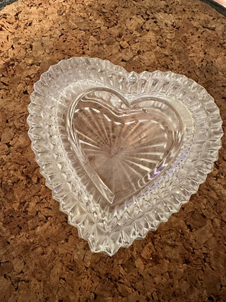 Trinket Glass Heart Box top/bowl MTS