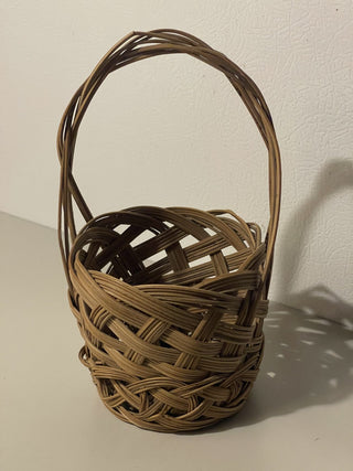 7.5" Vtg Small Basket w/ Handle--SP MTS