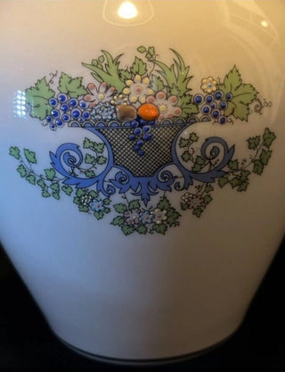 #62 VV Lennox Autumn Vase Small 24 K Gold Decorated design MTS|61621