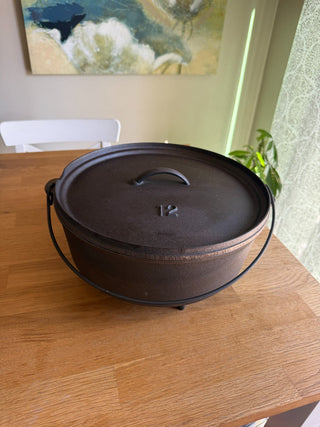 Vintage Cast Iron Dutch Oven