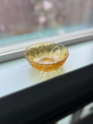 Vintage amber glass bowl|59948