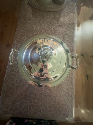 Vtg. Wm. Rogers  silverplated covered casserole dish