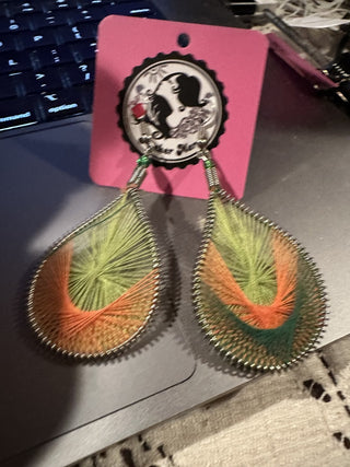 #62 VV dangling peacock earrings MTS