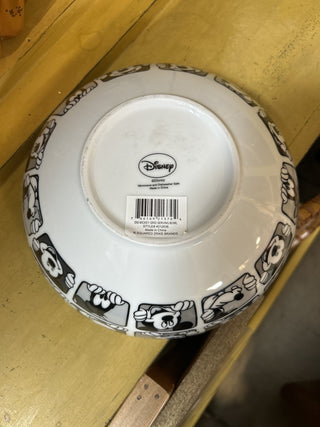 12F Disney Mickey Mouse and Goofy Grid 9.5” Ceramic Serving Bowl NWT Salad - Pasta MTS|70848