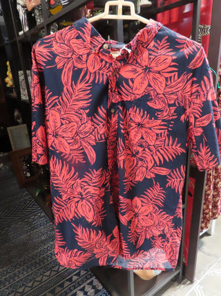 Levis Hawaii print  shirt size  XL MTS