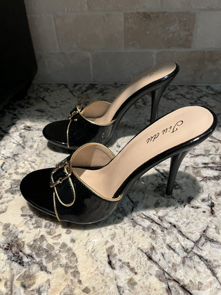 NEW Women's Size 38 Black Patent Leather Stiletto Heels w/Gold Buckle RCD|121643