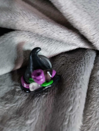 Witch's hat magnet rsv