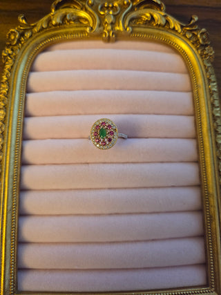 Vtg. Inspired Jewel Ring