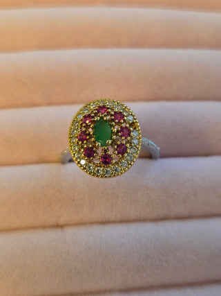 Vtg. Inspired Jewel Ring