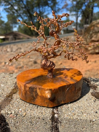 KW freestanding copper wire tree 7 1/2”