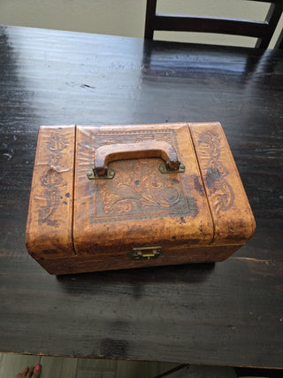Vtg 40's Tooled Leather Train Case (Jewlery) RCD