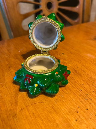 Mini Vintage Porcelain Christmas Tree Hinged Trinket Box. RSV|123699