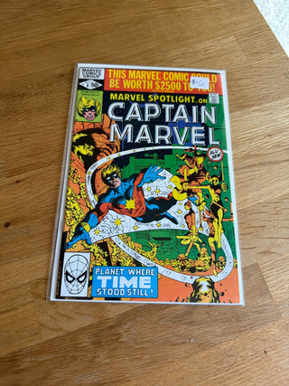 Comic Book: Captain Marvel Issue 8