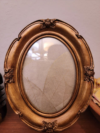 Medium Resin Gold Frame 5x7 RCD|95616