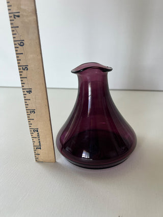 Vintage purple glass small vase|71995