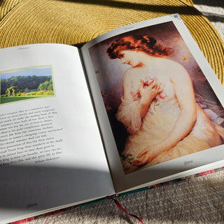 Victoria - Book of Days [Hardcover] (BRI) - MTS|118807