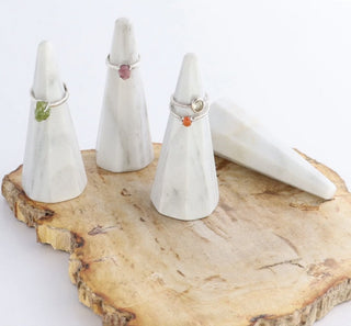 White Marble Cone Ring Holder RSV