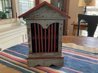 Rustic Armoire miniature 12” MTS
