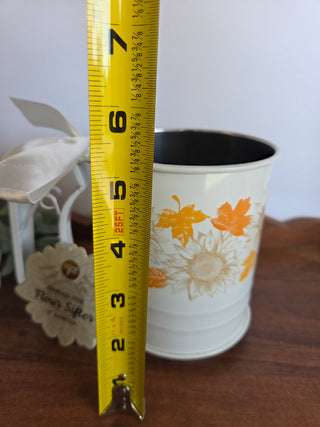 Sunflower Metal Flour Sifter-NEW
