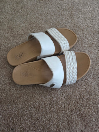 White REEF Sandals (size 6)