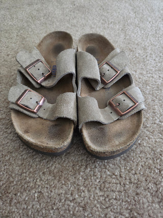 Light Brown Birkenstock Sandals (Size 36)