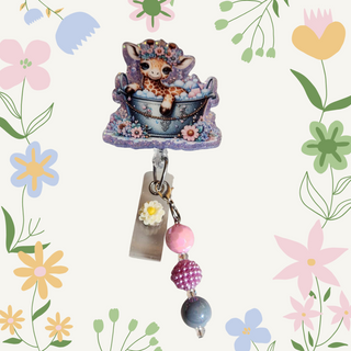 Interchangeable Badge Reel Charm: Baby Giraffe in Tub.|63626