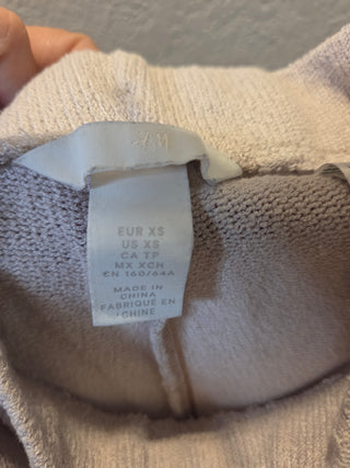 H&M Beige Knit Shorts (XS)
