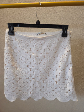 Abercrombie White Crochet Skirt (M)