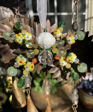 Spider Sun Catcher w/yellow daisy|63634