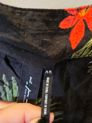 Black Floral Hawaiian Wrap Skirt (M)