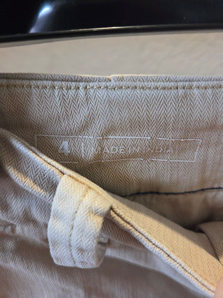 Vineyard Vines Chino Shorts (Size 4)