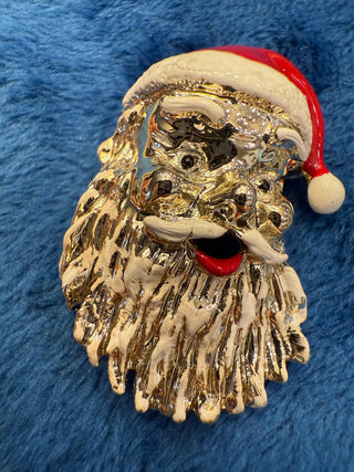 Santa Clause Face Red Hat Snow in Beard Fun Vintage Enamel Brooch Pin|139032