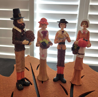 Pilgrim figures