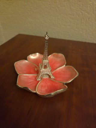 Eiffel Tower Flower Ring Holder