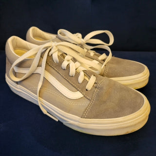 Boys Van's "Like New" Size 4