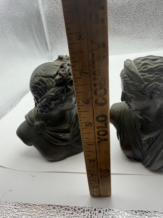 Pari of Roman mythology bookends VV MTS