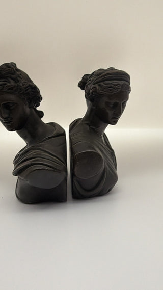 Pari of Roman mythology bookends VV MTS