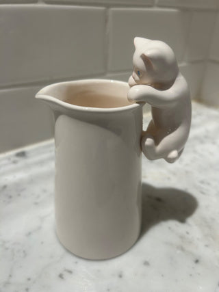 Vintage Small Kitten Creamer/Pitcher    MTS