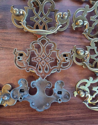 Vtg Chippendale-Style Brass Ball Drawer Pulls