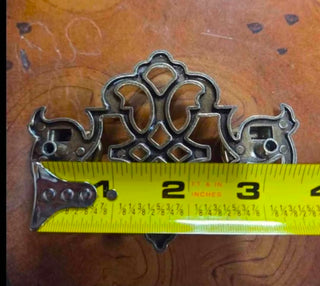 Vtg Chippendale-Style Brass Ball Drawer Pulls
