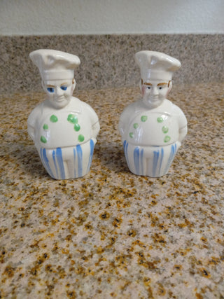 SZ Ceramic Baker Salt/Pepper Shakers|50545