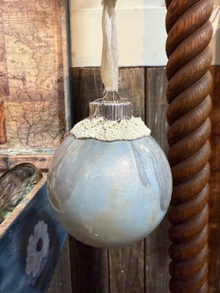 Handmade glass ornament|136720