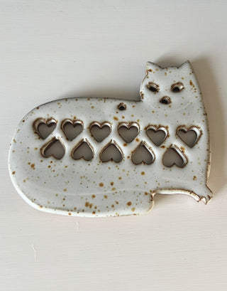 Vintage cat heart trivet RSV|121320