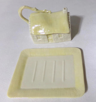 Vintage Belleek Cottage Ireland Porcelain Butter / Cheese Dish #63 VV MTS|111657