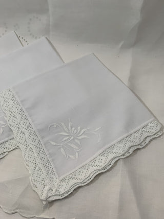 Embroidered Napkin w/ Lace - Set of 3|58746
