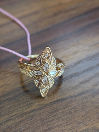 Art Nouveau Style Gold Ring